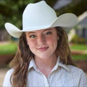 Meet your Posher, Alaina